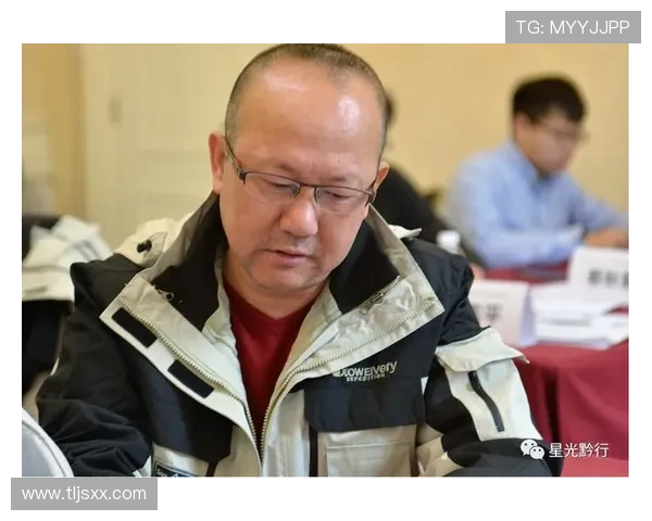 重庆篮球队团队协作的成功秘诀与战术分析探讨